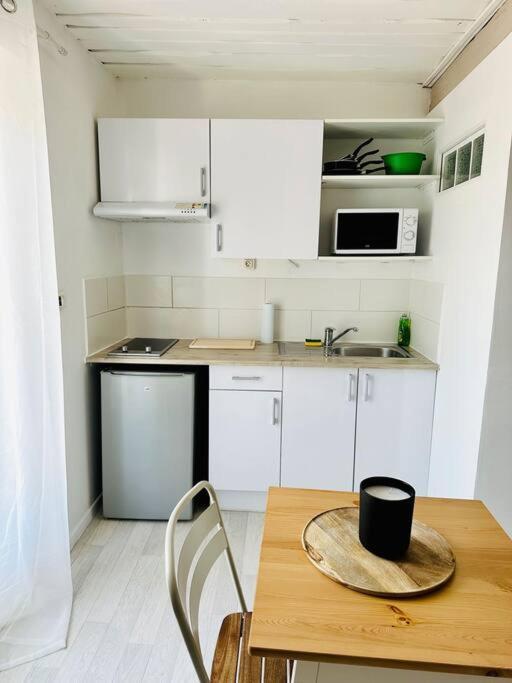 Grand Studio & Terrasse Privee Hyeres Luaran gambar